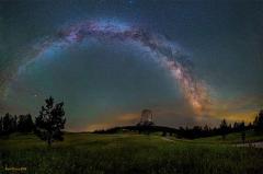 milky way galaxy over devils tower Wyoming