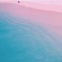 pink sand beach = crushed pink coral and white sand