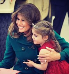 Melania Trump visits children of military families