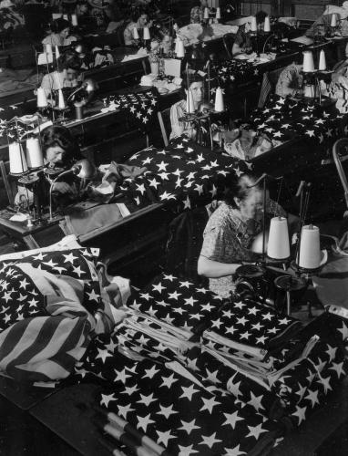 1940s photo women sewing American flags