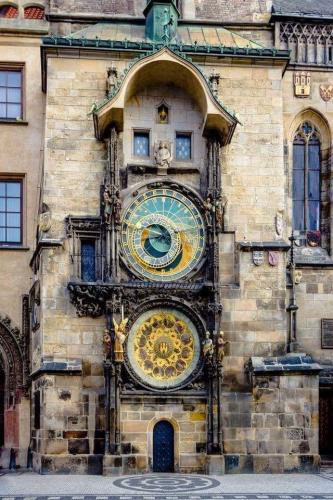 600-year-old astronomical clock in Prague