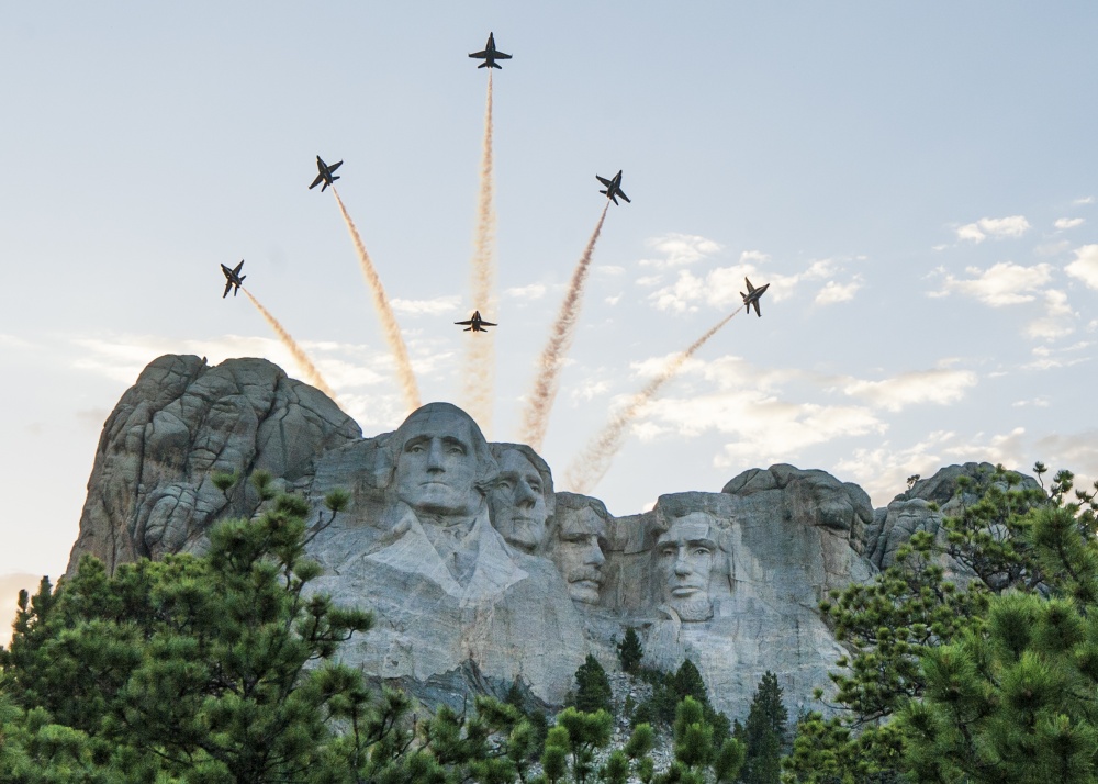 Mt. Rushmore fly over
