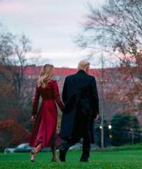 Trump and Melania across the lawn