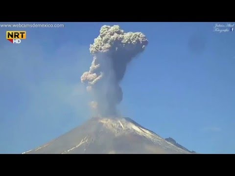Mexico&#039;s Popocatepetl volcano erupts