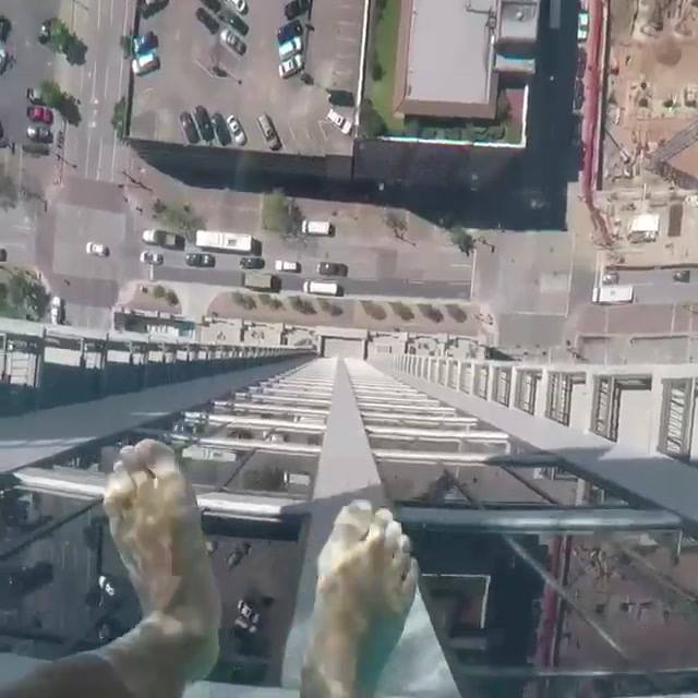 Swimming Pool in the Sky! Market Square Tower