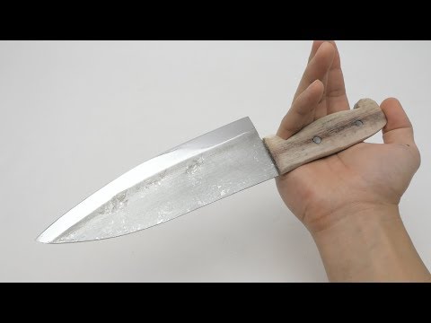 How to make a functional knife out of a roll of aluminum foil