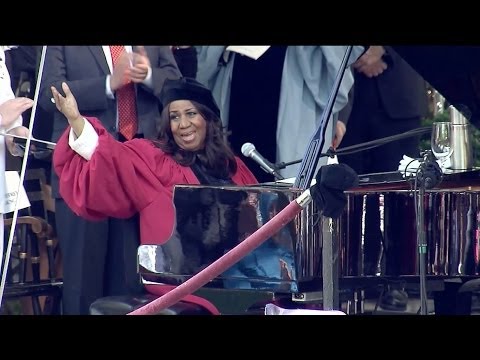 Aretha Franklin sings National Anthem at Harvard Commencement 2014