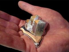 Gallium melts in your hand