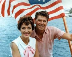 Young Nancy and Ronald Reagan