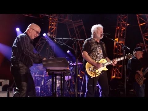 Bachman &amp; Turner - Takin&#039; Care Of Business (Live At The Roseland Ballroom NYC)