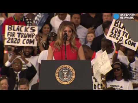 Melania Trump says the Lord&#039;s Prayer at Florida Rally!