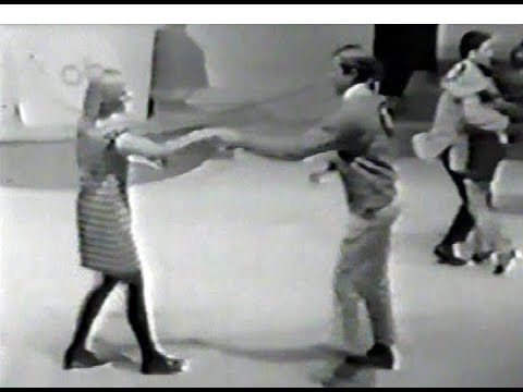 American Bandstand 1967 -New Year &#039;68 &amp; Dance Contest- In &amp; Out of Love, Diana Ross &amp; The Supremes